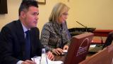 Els indicadors del mercat laboral milloren al 2016, però s'alenteixen i es reclamamen més reformes per incentivar l'ocupació